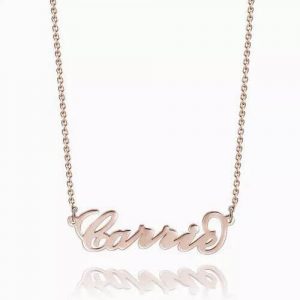 Collana con nome stile "Carrie" placcata in oro rosa