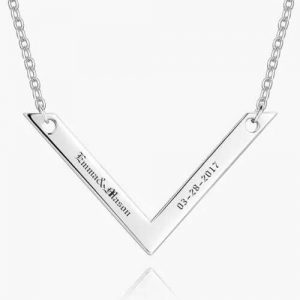 Collana con barra incisa in argento