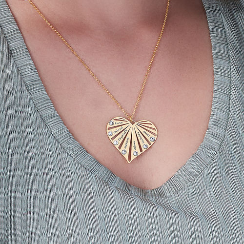 Collana di famiglia con pietre di nascita in placcatura in oro
