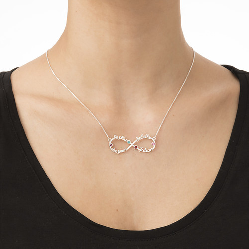 Collana Infinity 4 nomi con pietre di nascita