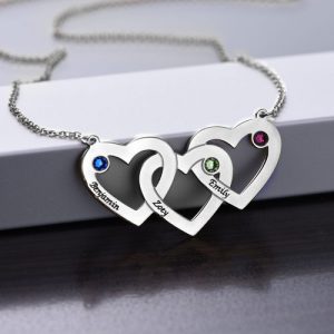 Collana con cuori intrecciati e pietre di nascita
