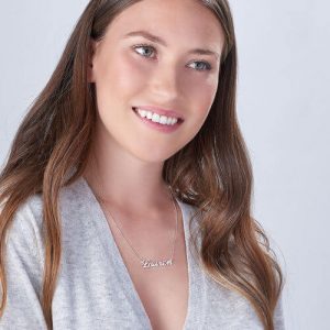 Collana con nome classico in argento sterling piccolo