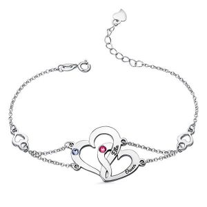 Bracciale con pietre incise a cuore inciso