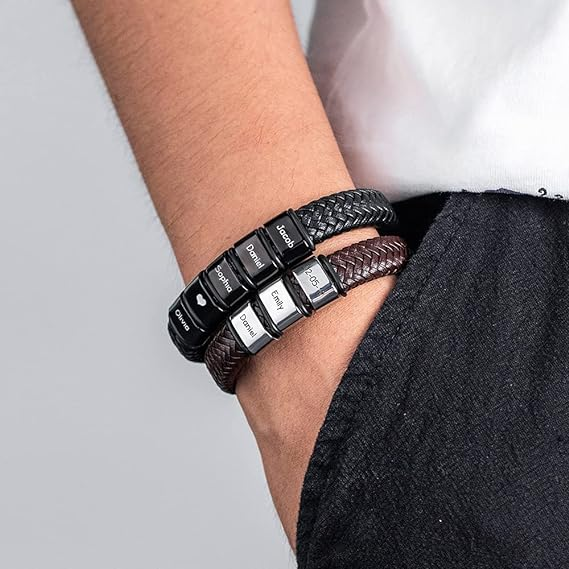 Classic handmade custom luxury leather black men's bracelet engraved with family member's name - immagine 13