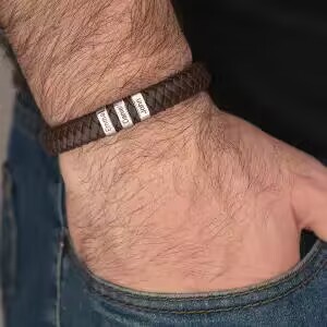 Classic men's stylish leather beaded bracelet with laser engraved 1-7 names - immagine 7